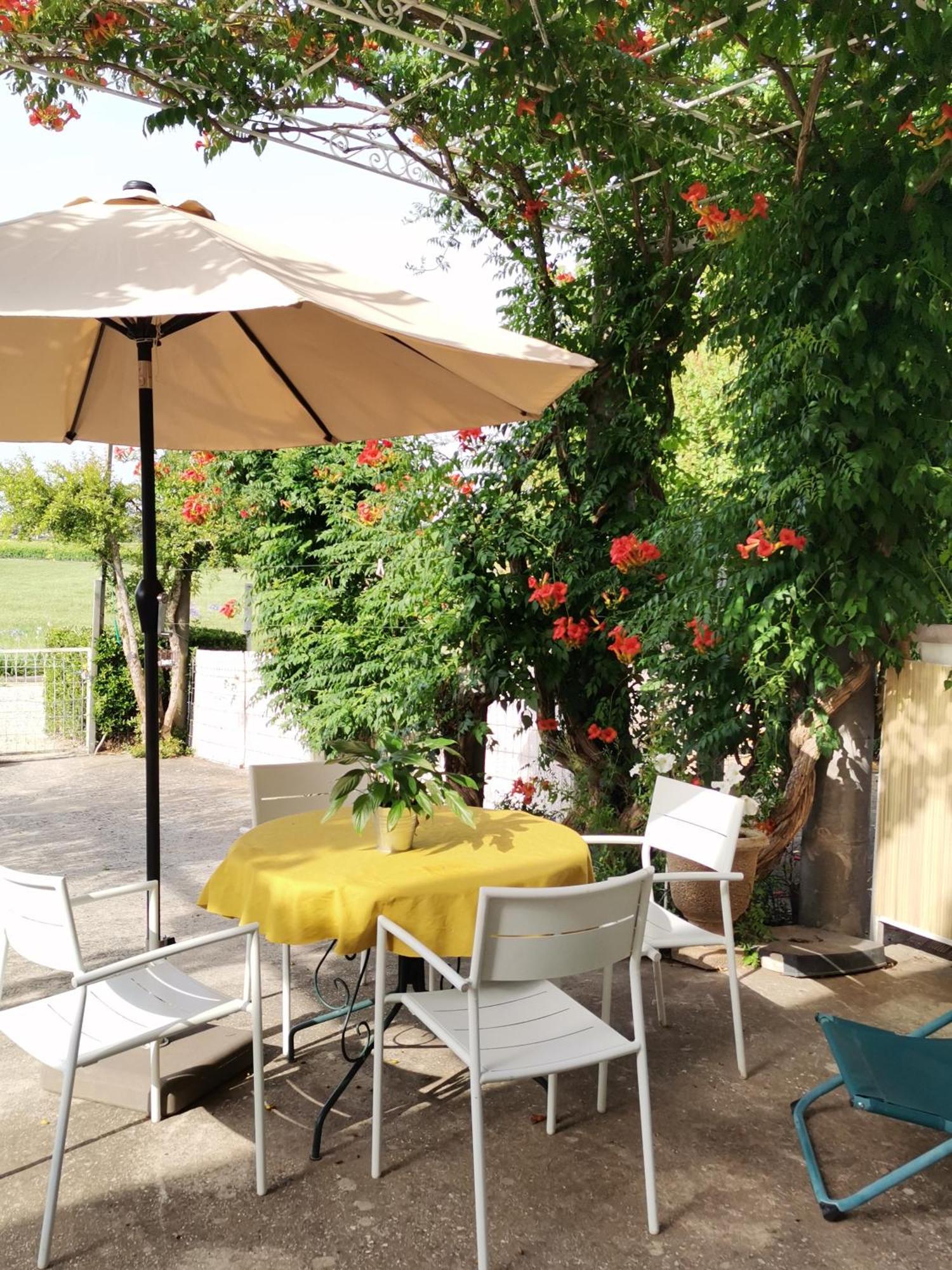 Gite En Provence "Rose" Modene Exterior photo
